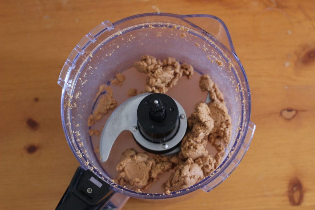 cashew butter in food processor