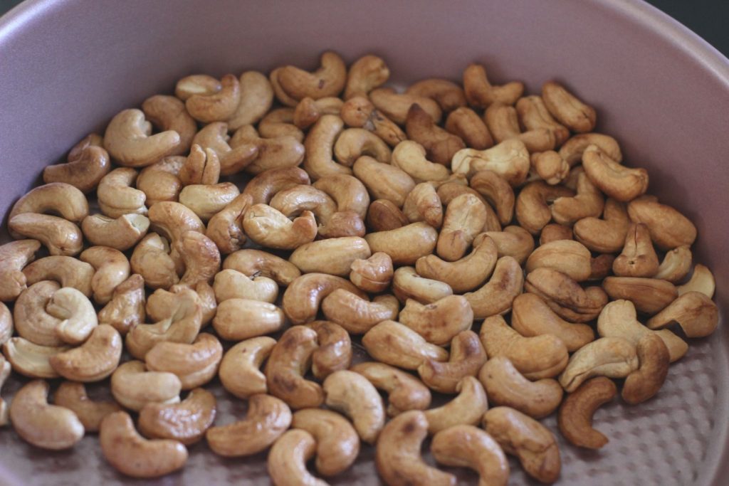 roasted cashews