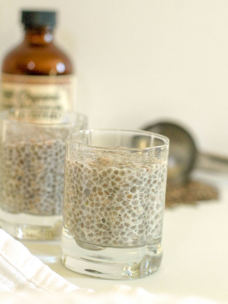 vanilla chia pudding