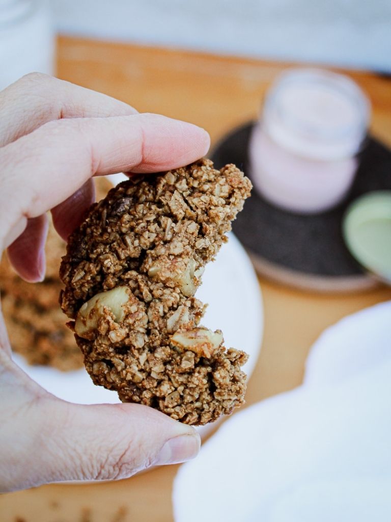 oatmeal cookie bite